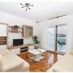 Legend Appartement *