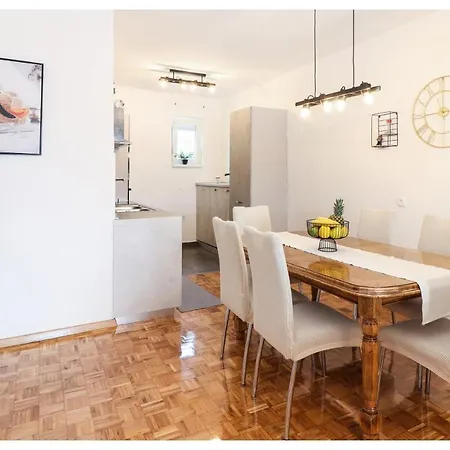 Legend * Grebaštica